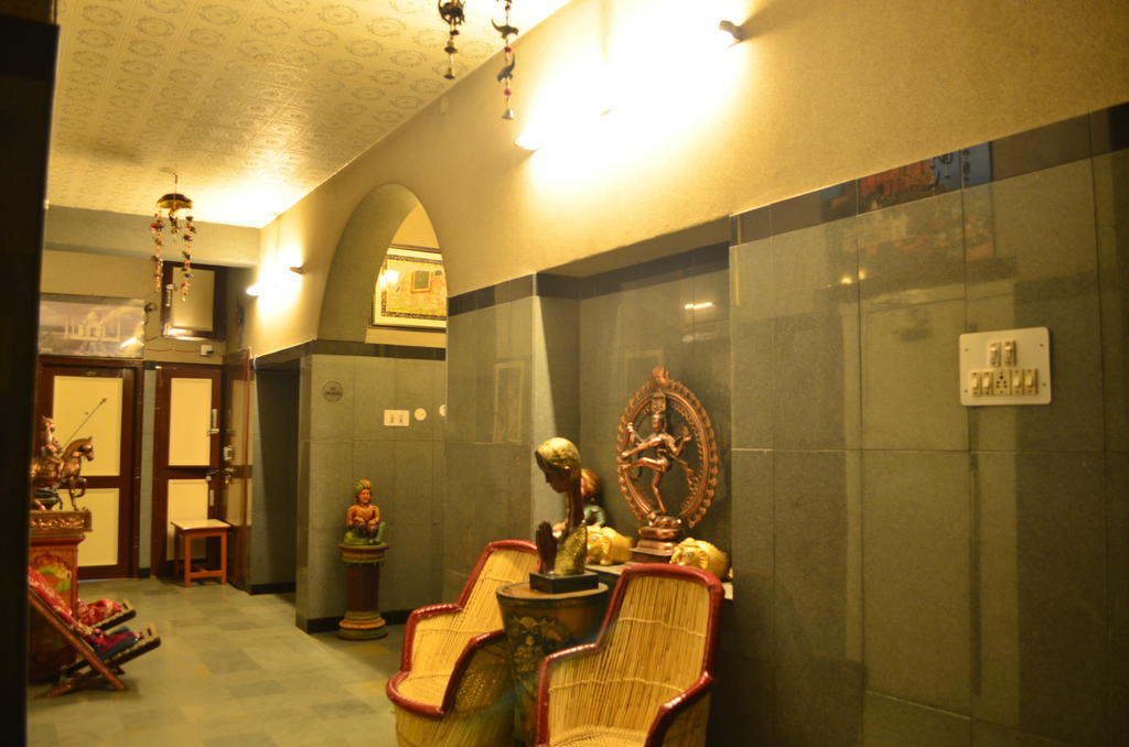 Hotel Kalyan 3*